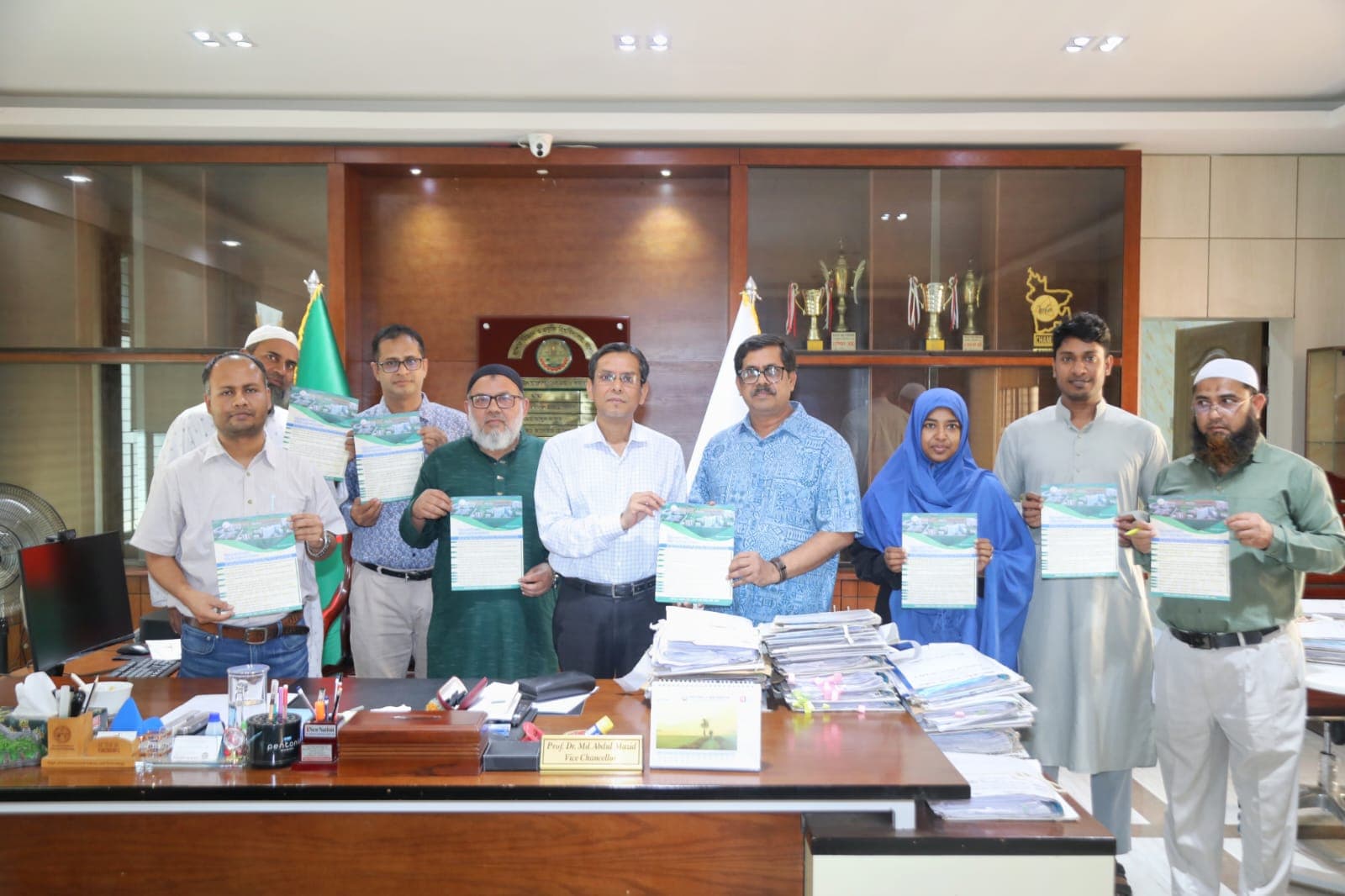 যবিপ্রবিতে বিদ্যুৎ ও জ্বালানি সাশ্রয়ে নিয়মিত তদারকি ও লিফলেট বিতরণ কর্মসূচি চালু- খবরের ইমেজ Image