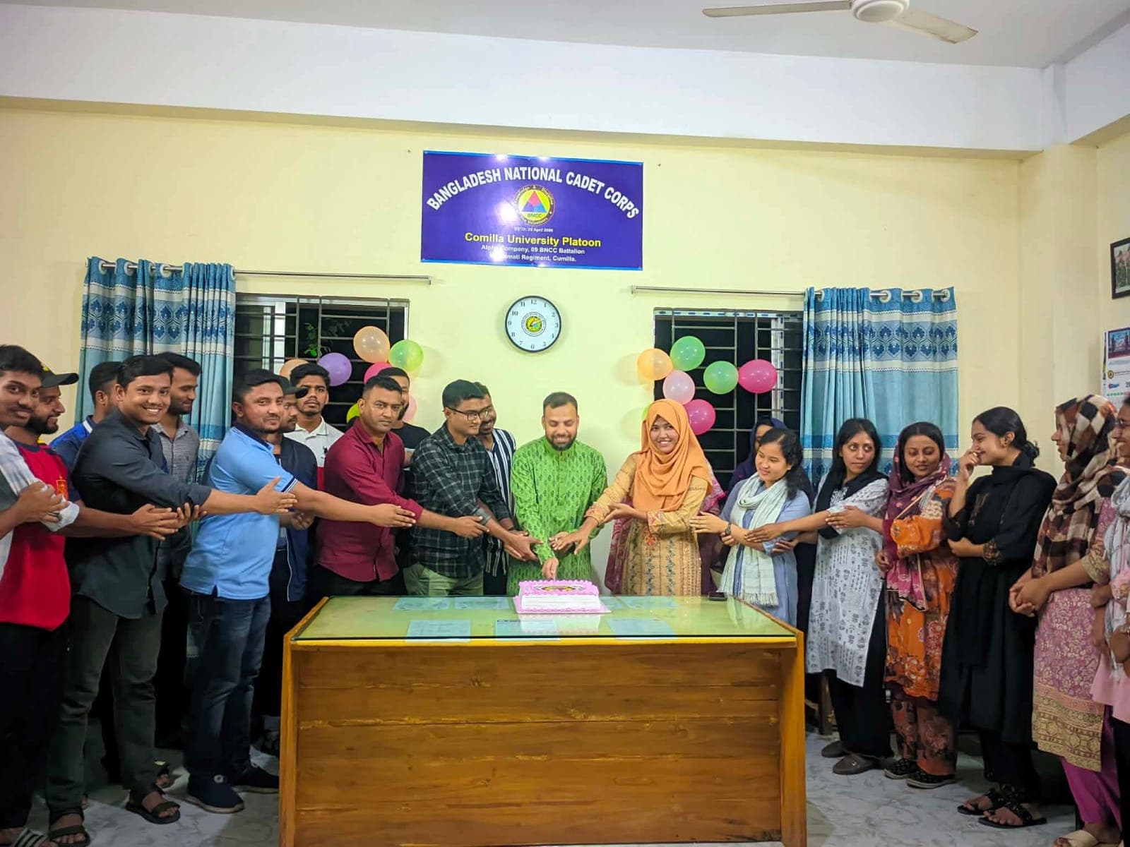 কুমিল্লা বিশ্ববিদ্যালয় বিএনসিসির ১৮তম প্রতিষ্ঠাবার্ষিকী উদযাপন - খবরের থাম্বনেইল ফটো
