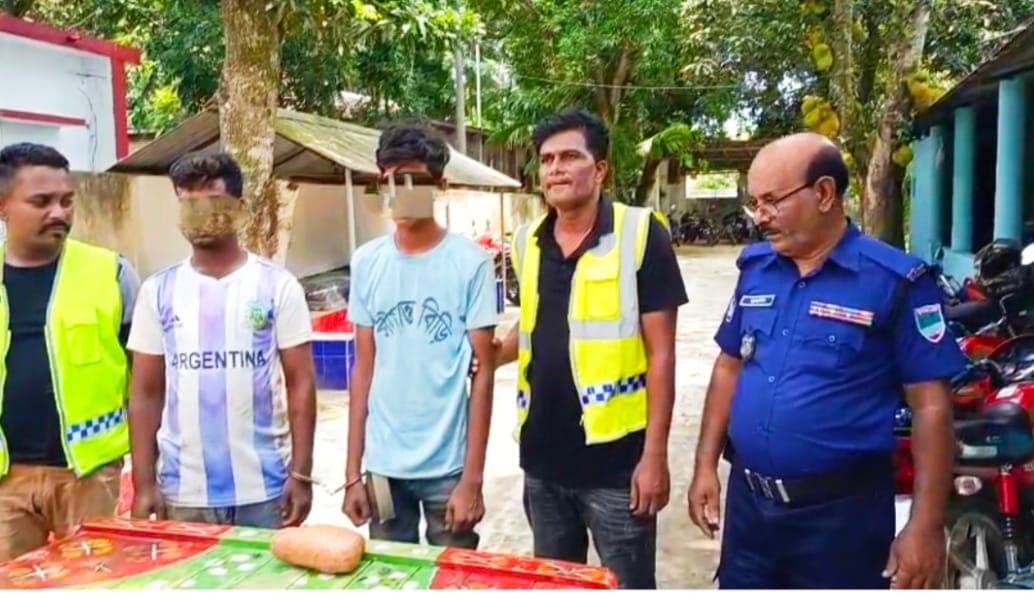 গাংনীতে গাঁজাসহ আর্জেন্টিনা সমর্থক আটক।- খবরের ইমেজ Image