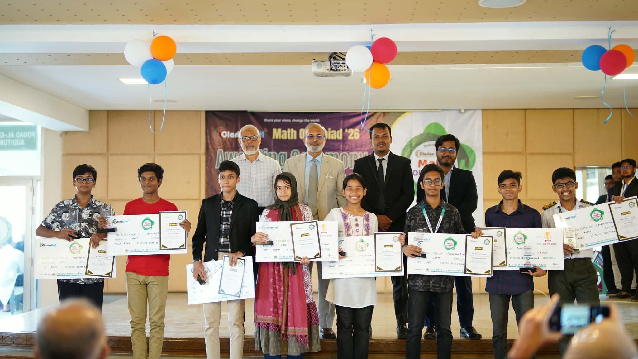 জমকালো আয়োজনে পর্দা নামলো ক্লারিয়ন কল ম্যাথ অলিম্পিয়াড ২০২৬- খবরের ইমেজ Image