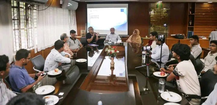 ইবির লোক প্রশাসন বিভাগে ‘লোক্যাল ইমপ্যাক্ট অব গ্লোবাল লার্নিং’ বিষয়ক সংবাদ সম্মেলন - খবরের থাম্বনেইল ফটো