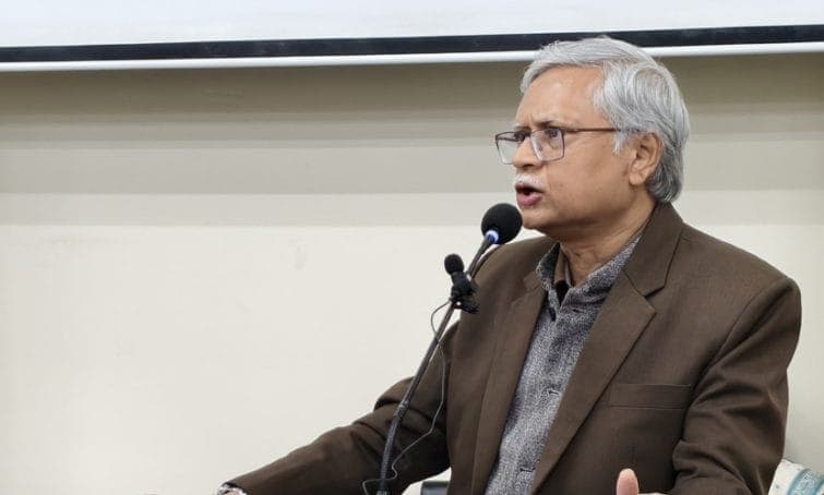 এইচএসসি পদার্থবিজ্ঞানের প্রশ্ন অপদার্থতার নজির: রাবি সাবেক উপাচার্য- খবরের ইমেজ Image