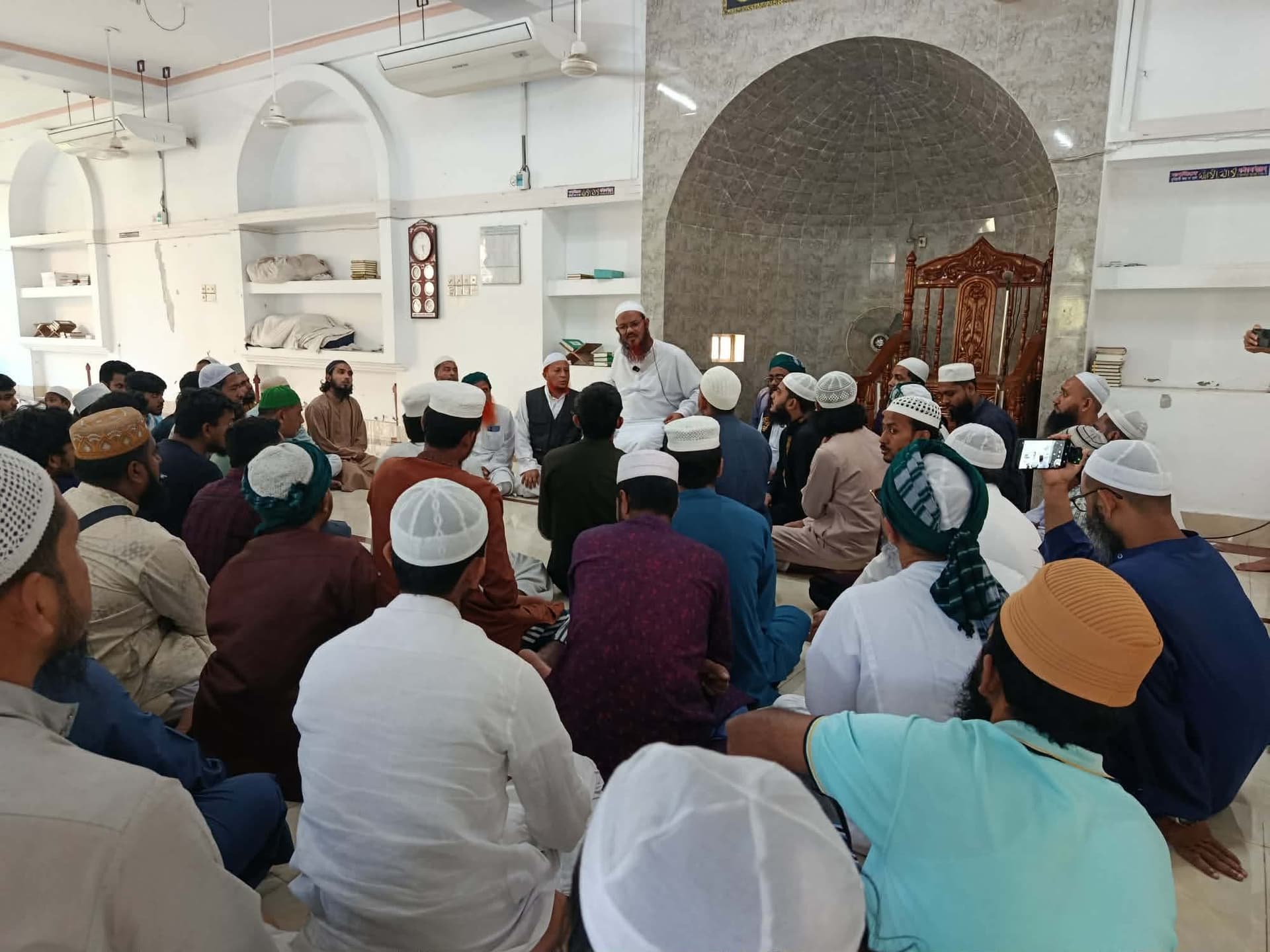 জুলাই শহীদদের স্মরণে কুবিতে ইসলামী ছাত্র আন্দোলনের দোয়া ও ইসলাহী ইজতেমা- খবরের থাম্বনেইল ফটো
