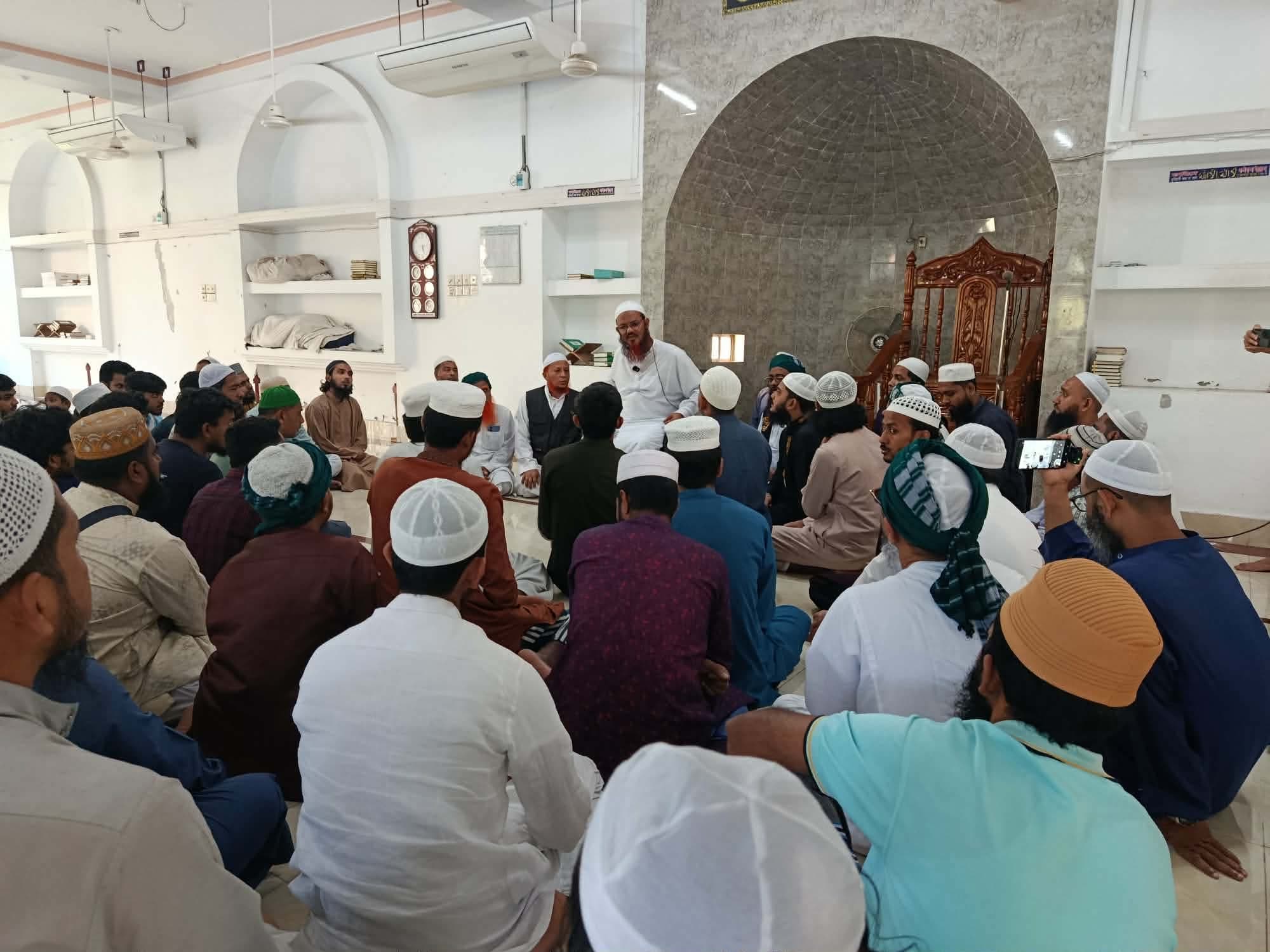 জুলাই শহীদদের স্মরণে কুবিতে ইসলামী ছাত্র আন্দোলনের দোয়া ও ইসলাহী ইজতেমা- খবরের ইমেজ Image