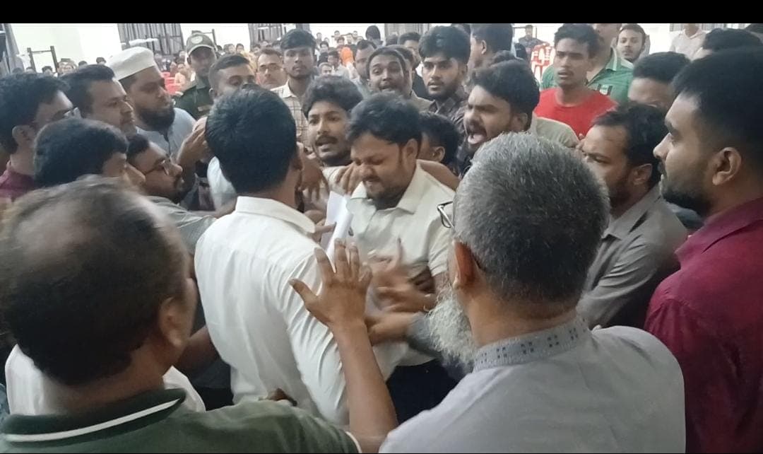 পাবিপ্রবিতে জুলাই অভ্যুত্থানের অনুষ্ঠান বন্ধ করল ছাত্রদল, বক্তব্যহীন প্রশাসন- খবরের ইমেজ Image