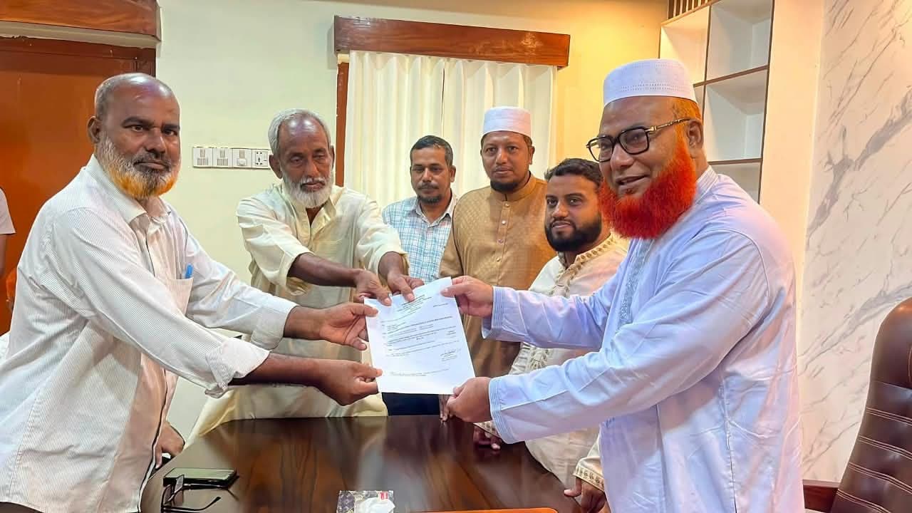 মেহেরপুরে ১০টি মসজিদ সংস্কারে ৩০ লাখ টাকা বরাদ্দ- খবরের ইমেজ Image