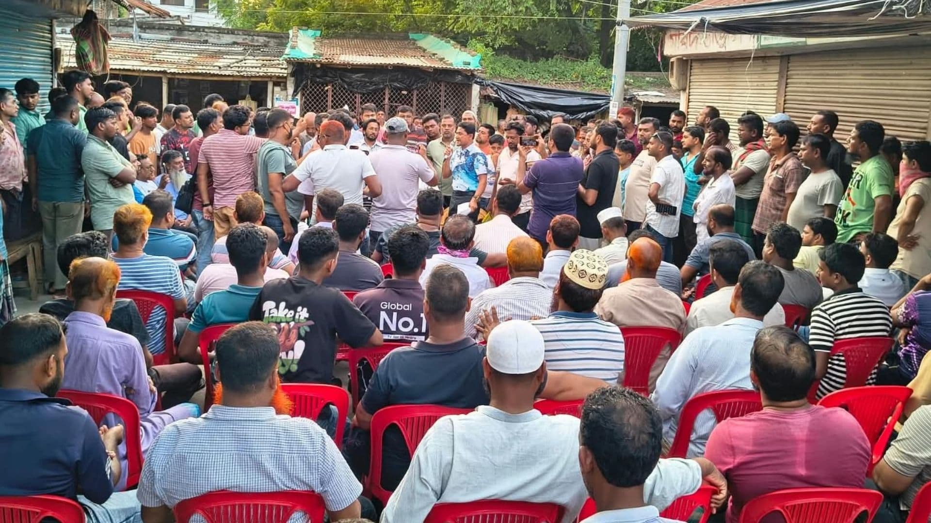 অনির্দিষ্টকালের জন্য মেহেরপুরের কাঁচা বাজার বন্ধ ঘোষনা। - খবরের থাম্বনেইল ফটো